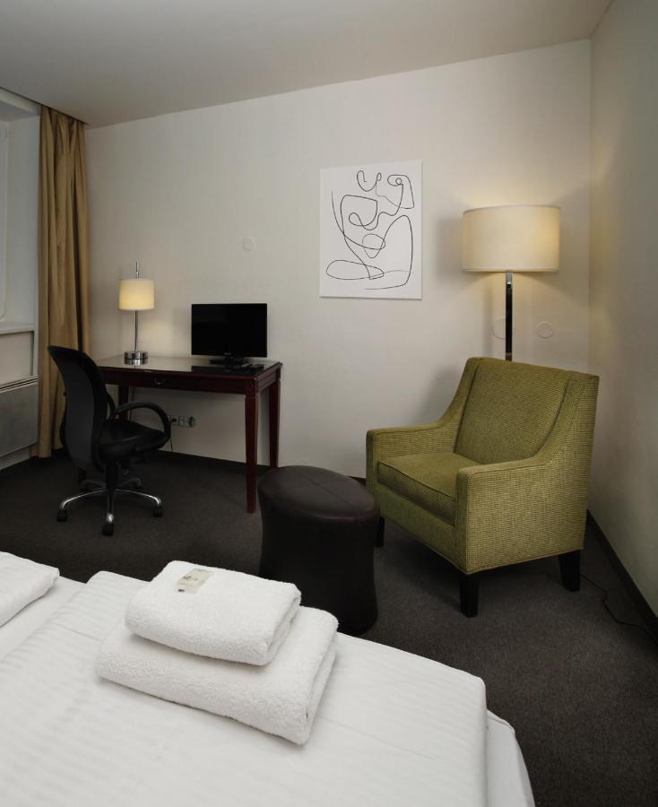 Hotel Petrovy Kameny Karlova Studanka Ngoại thất bức ảnh