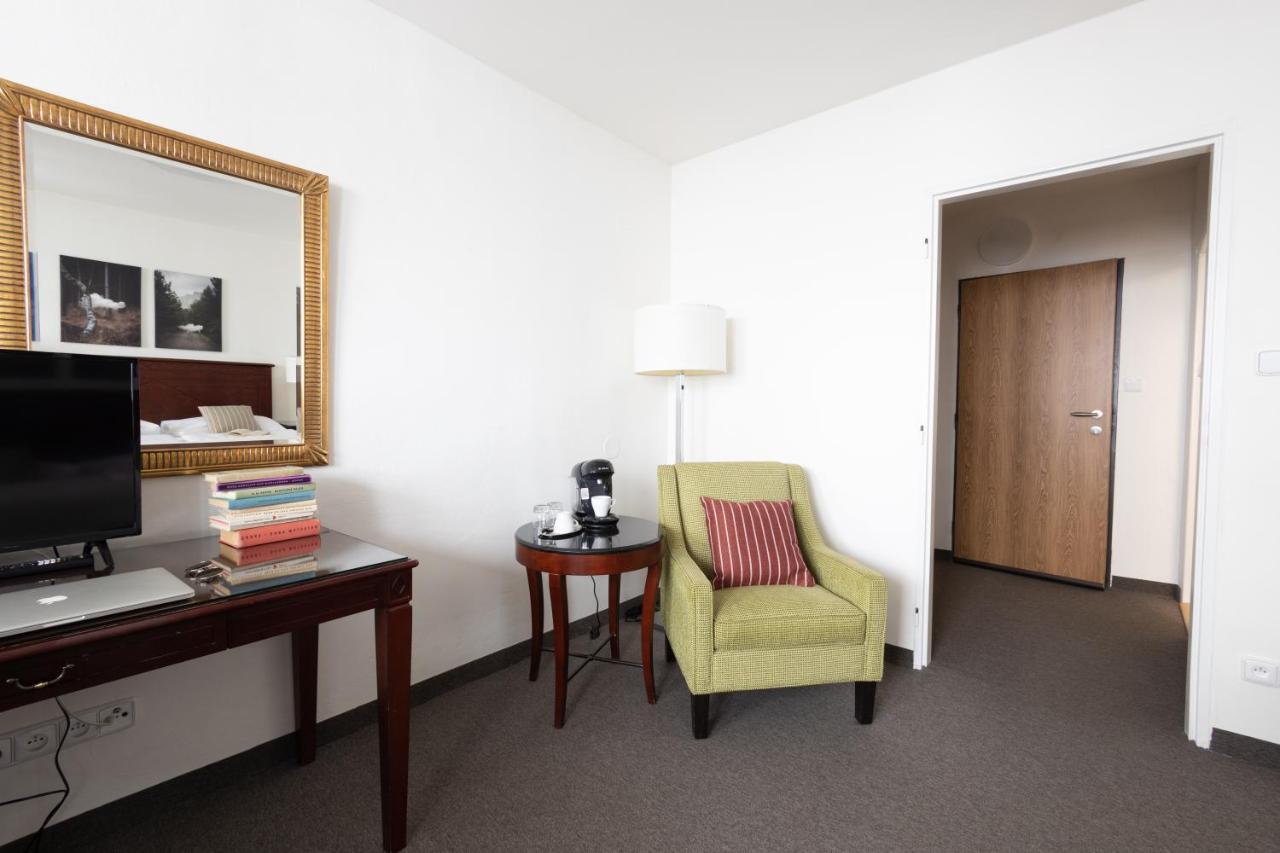 Hotel Petrovy Kameny Karlova Studanka Ngoại thất bức ảnh